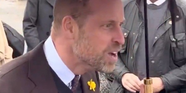 Prens William'ın Galatasaray Taraftarıyla Eğlenceli Diyaloğu Sosyal Medyada Gündem Oldu