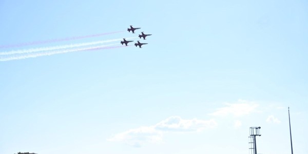 Çanakkale'de 23 Nisan Coşkusu: Türk Yıldızları Gösterisine Yoğun İlgi