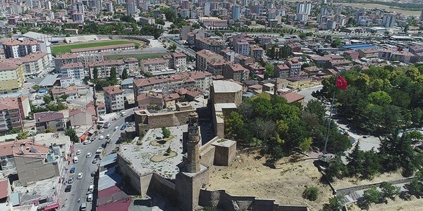 Adapazarı Şeker Fabrikası'nda 73 Yıllık Üretim Bitti: Pancar Üreticileri ve Çalışanlar Endişeli