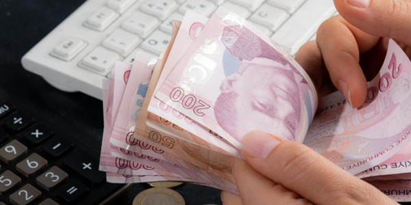 SPK’dan İki Şirkete ve Yöneticilerine Milyonlarca Liralık Ceza