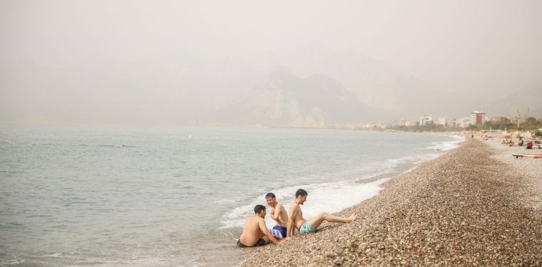 Antalya 2 gündür toz bulutu altında - Son Dakika Türkiye Haberleri